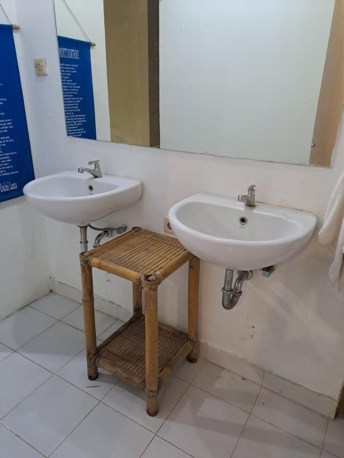 Shalana Homestay- Formerly Teka Teki House Seminyak Zewnętrze zdjęcie